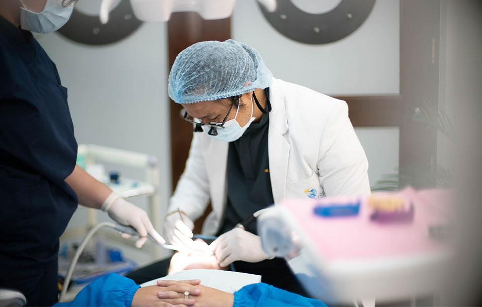 About Apostol Dental Cosmetic Center